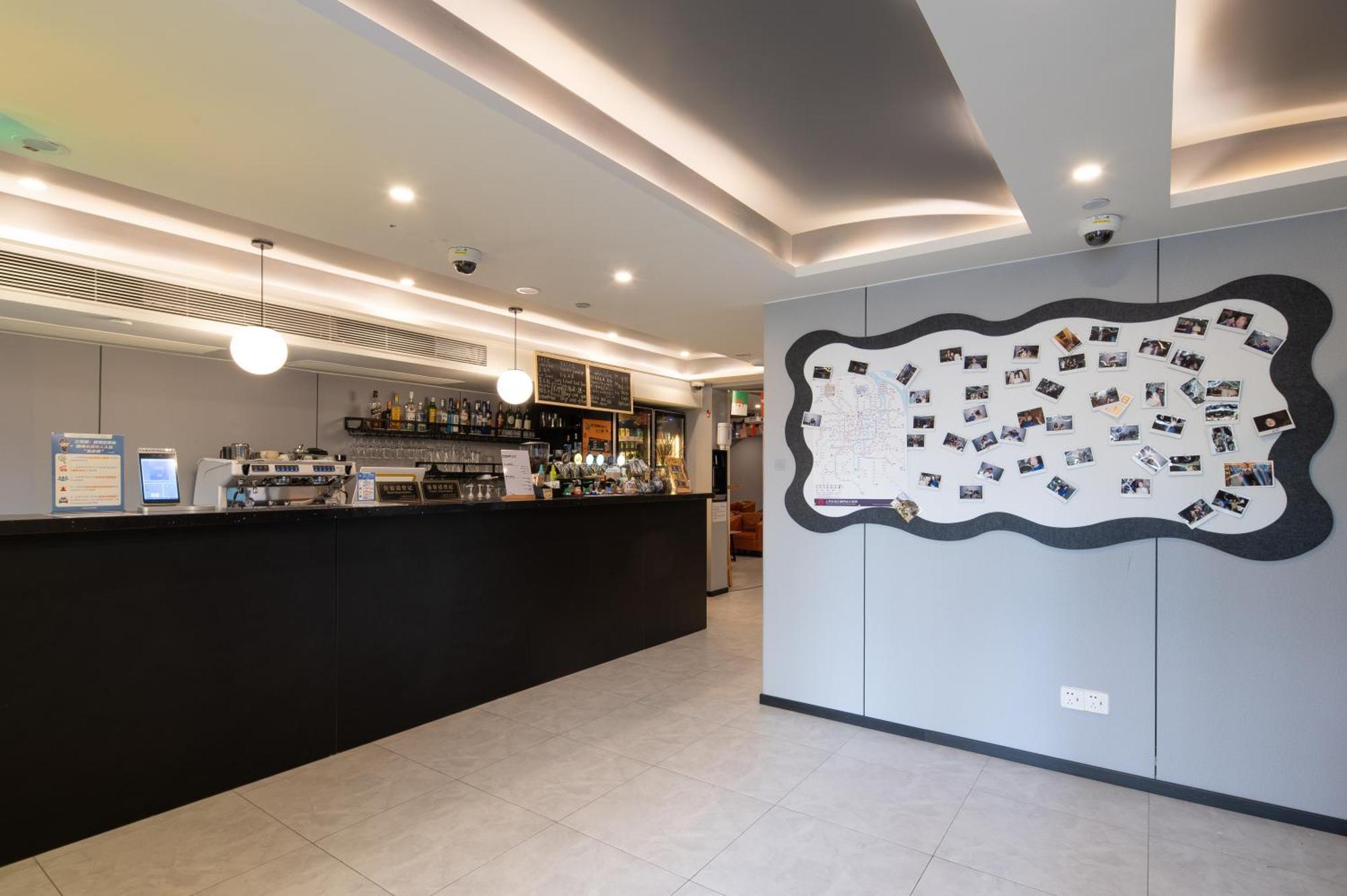 Dayin International Youth Hostel -Near People'S Square & Old Town -Social Area -Bar -Cafe -Gym -Free Laundry Luggage Storage -24H Front Desk -English Service Shanghai Exterior foto