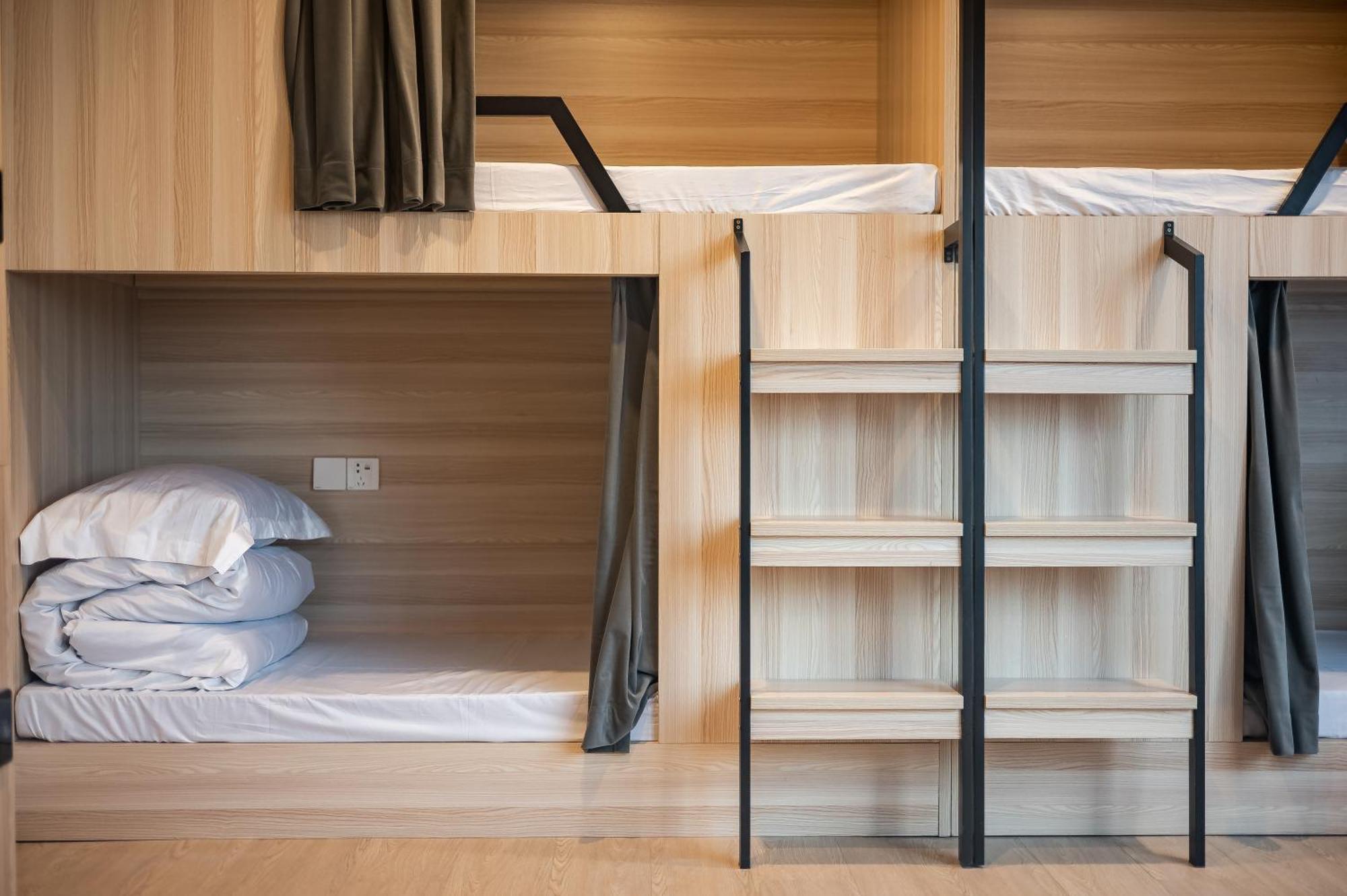 Dayin International Youth Hostel -Near People'S Square & Old Town -Social Area -Bar -Cafe -Gym -Free Laundry Luggage Storage -24H Front Desk -English Service Shanghai Exterior foto
