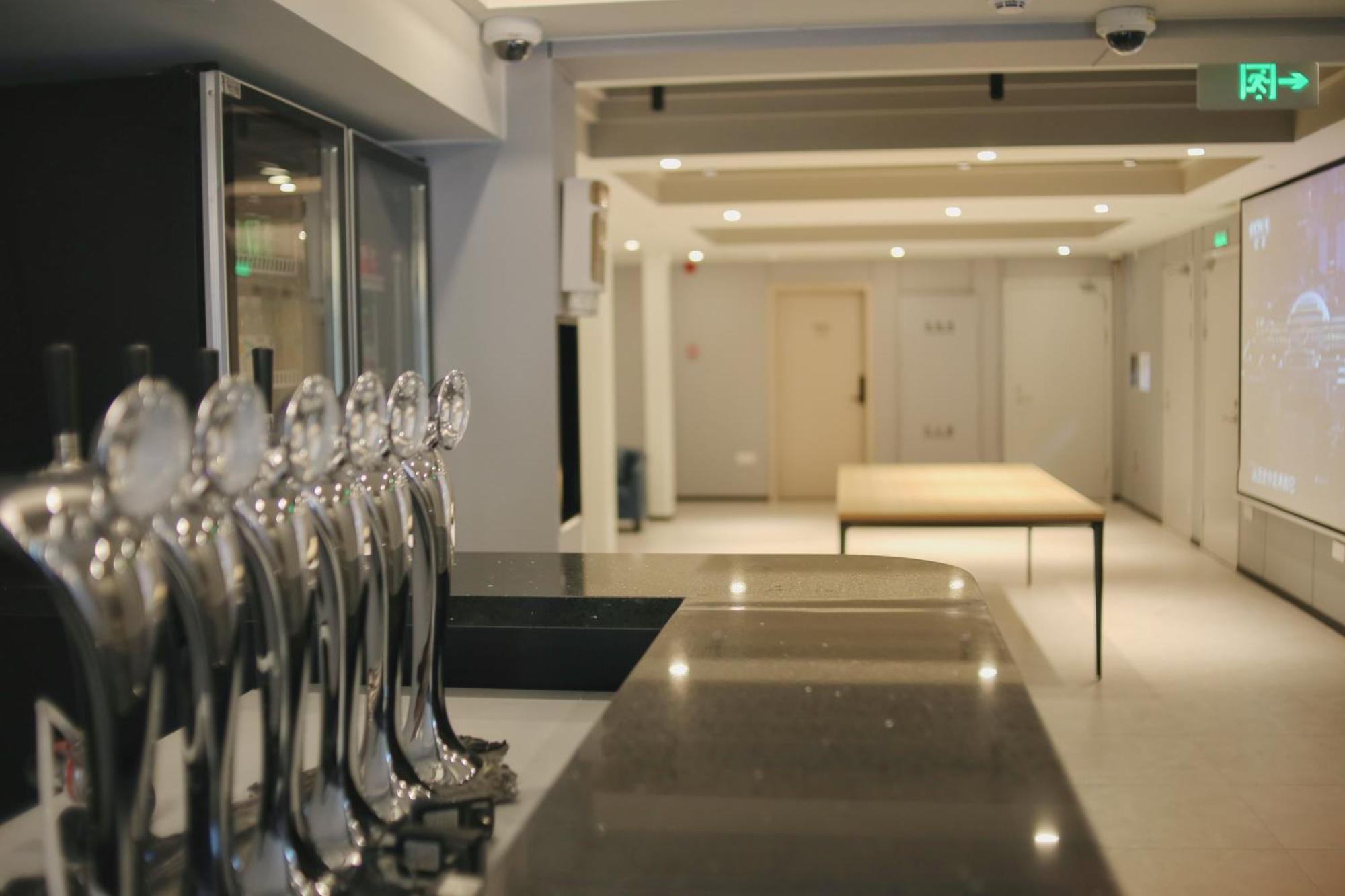 Dayin International Youth Hostel -Near People'S Square & Old Town -Social Area -Bar -Cafe -Gym -Free Laundry Luggage Storage -24H Front Desk -English Service Shanghai Exterior foto